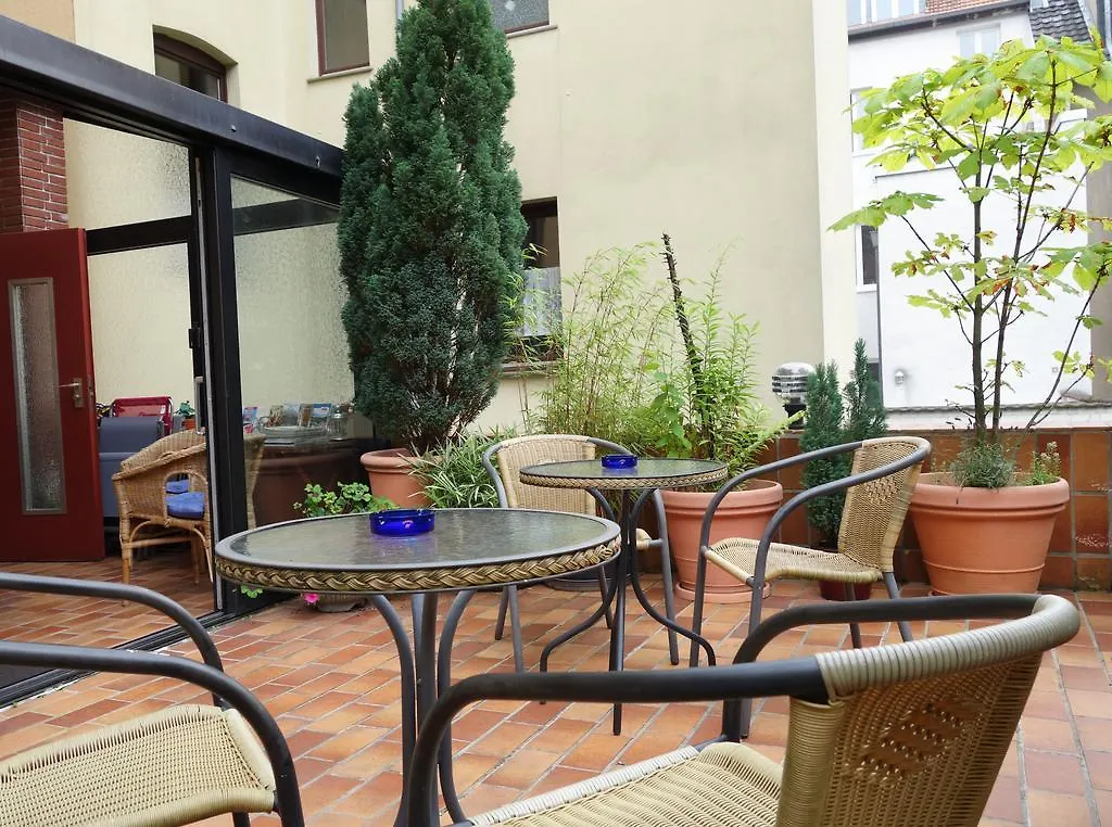 Pension Am Helenenwall Cologne Guest house